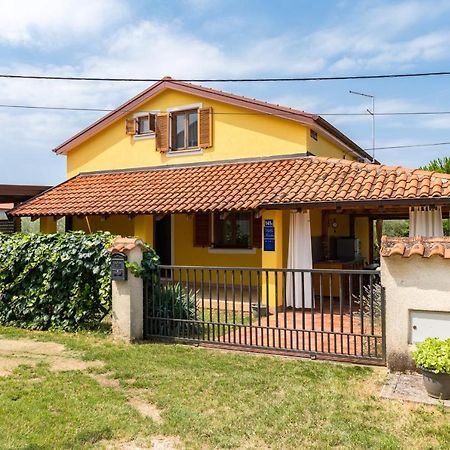Villa Nada Buje Exterior foto